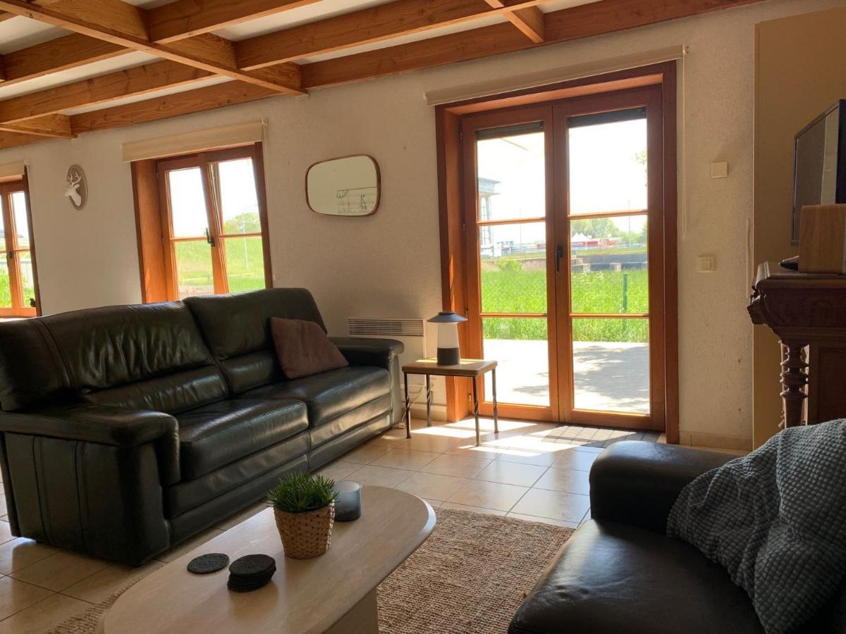Holiday home Nieuwendamme 14 *